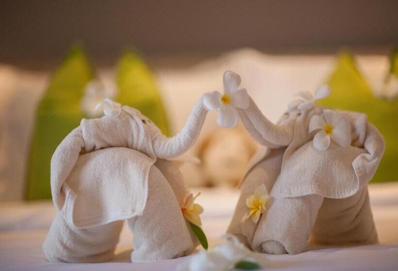 디럭스 룸, Ploen Chaweng By Tolani