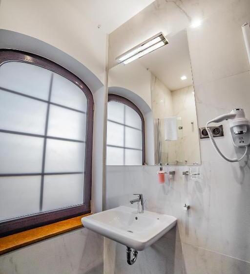 سوییت خانوادگی, Wodnik