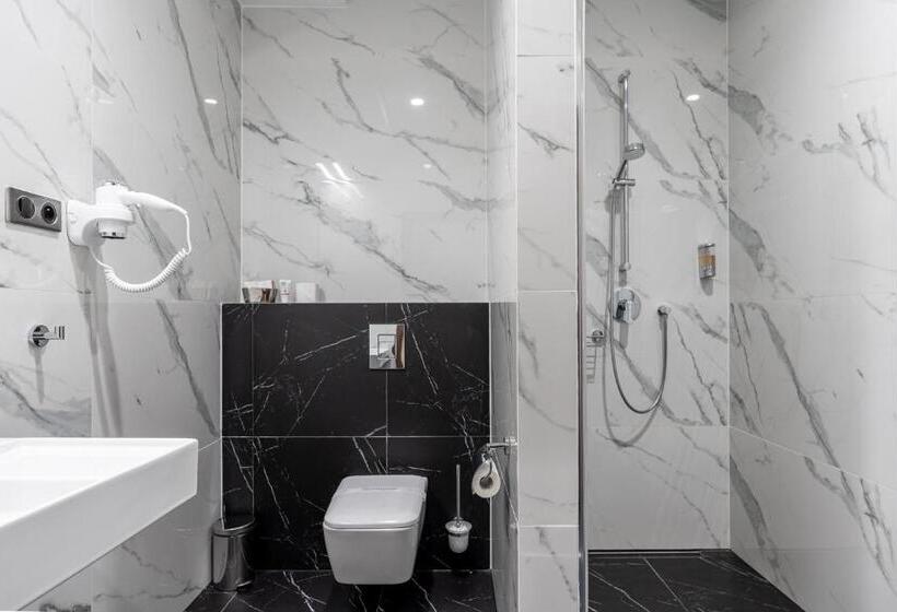 اتاق اکونومی, Wodnik