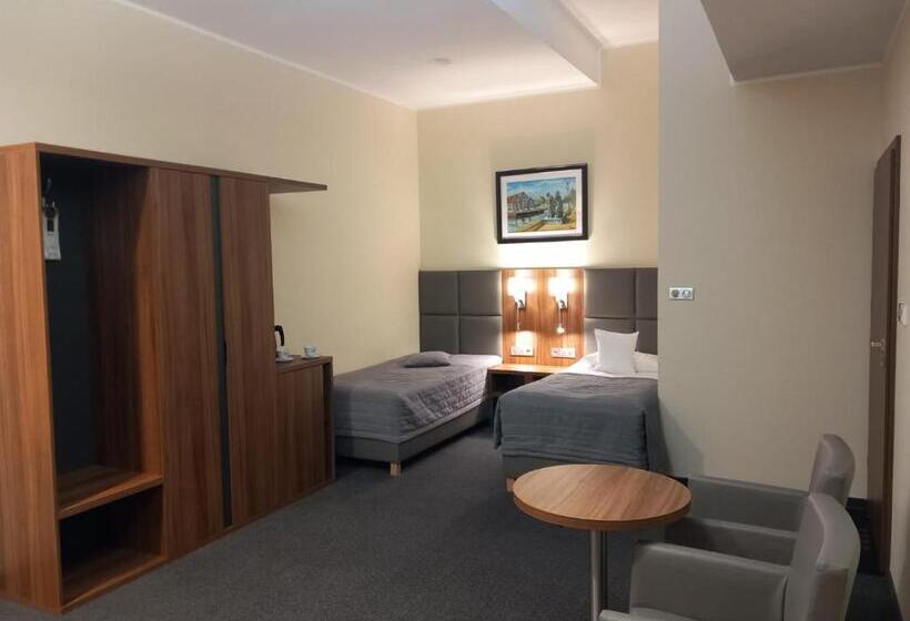 اتاق اکونومی, Wodnik