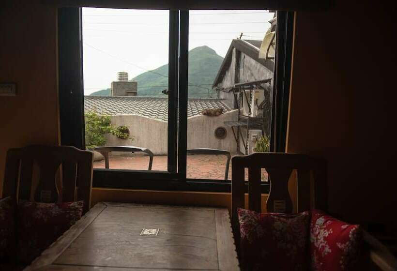 اتاق استاندارد با بالکن, Owlstay Jiufen Wander