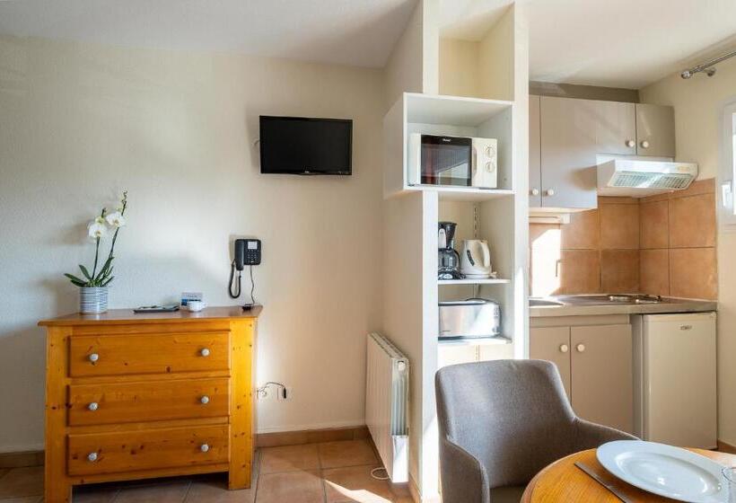 스탠다드 스튜디오, Residence Des Thermes