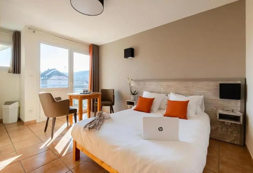 استودیوی استاندارد, Residence Des Thermes