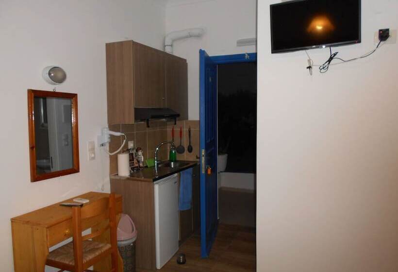 Superior Studio Pool View, Studios Apartments Kapetanios