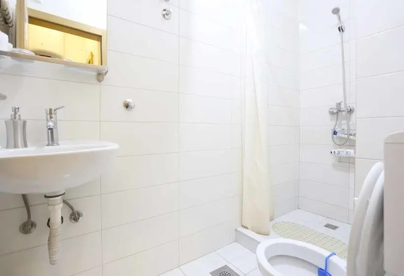 اتاق استاندارد با چشم‌انداز شهر, Pigeon Square Rooms