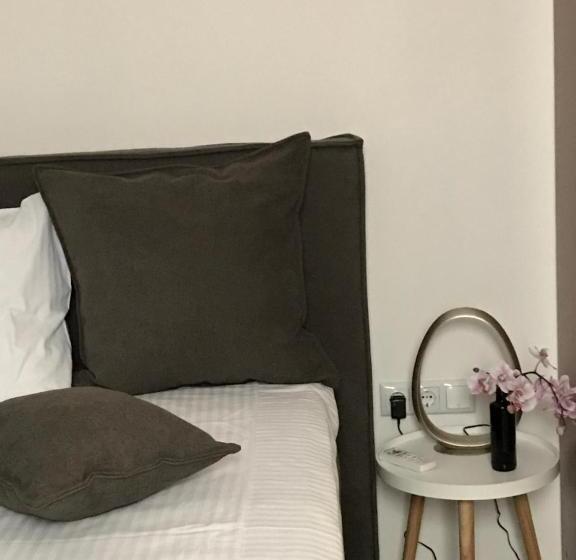 اتاق استاندارد با تخت بزرگ, Heartland City B&b