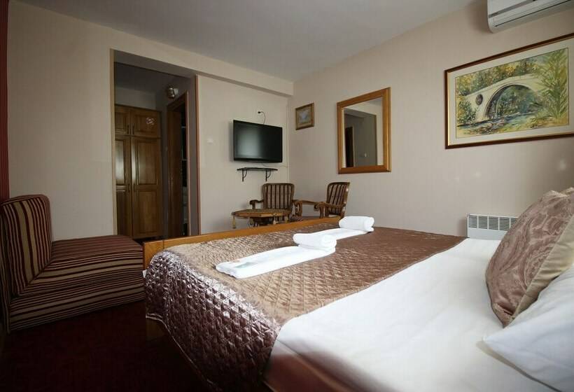 Deluxe Room Mountain View, Pansion Stari Grad
