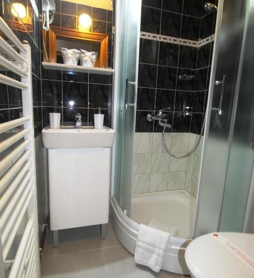 اتاق لوکس یک تخته, Pansion Stari Grad