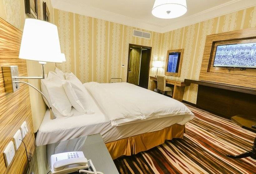 Номер Deluxe Вид на Море Боковой, Crown Town