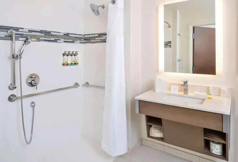 身障者適用スイートルーム, Even Hotel Eugene, An Ihg