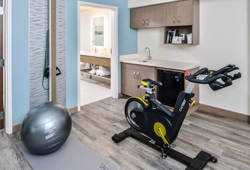 Люкс Адаптированный для Инвалидов, Even Hotel Eugene, An Ihg