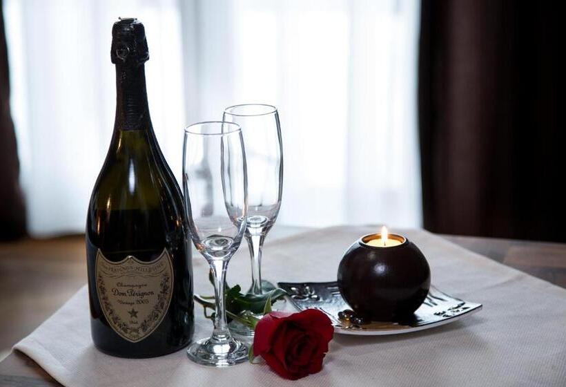 اتاق ساده سه‌ نفره, Motel Babino Brdo