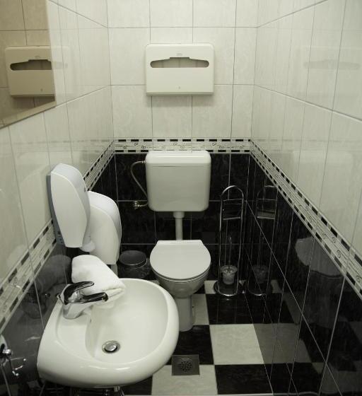 اتاق خانوادگی, Motel Babino Brdo