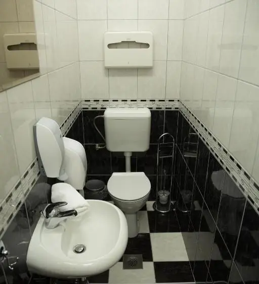 اتاق خانوادگی, Motel Babino Brdo