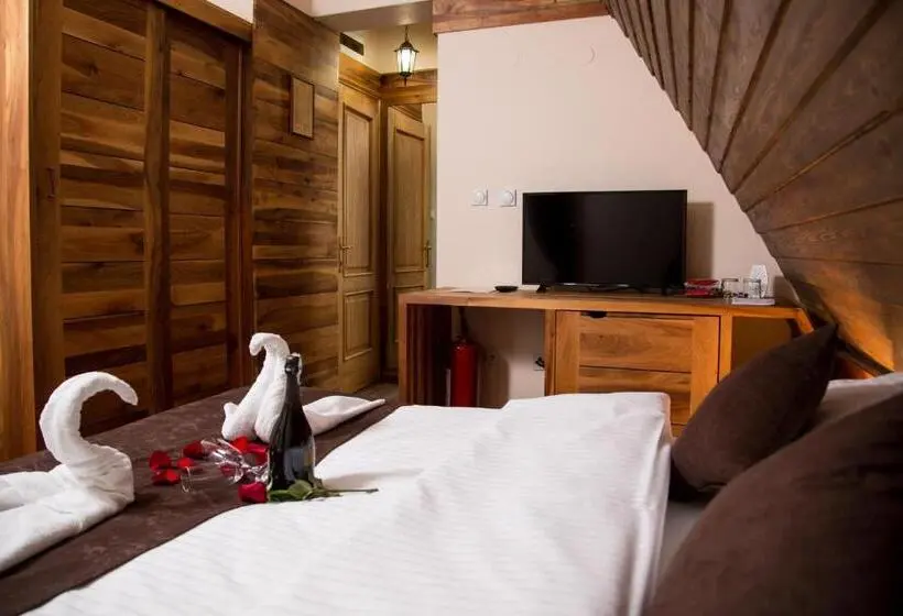 اتاق لوکس با بالکن, Motel Babino Brdo