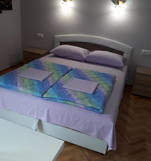 اتاق استاندارد یک نفره, Motel Han