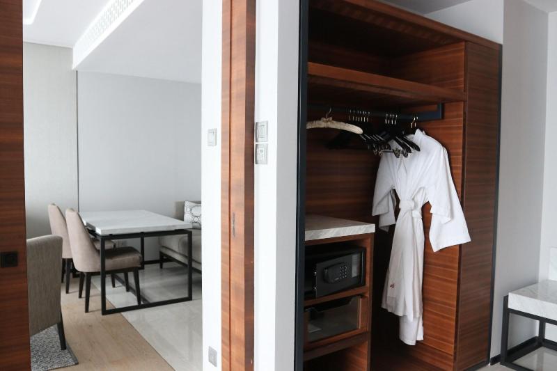 클럽 스위트, Bangkok Marriott Hotel The Surawongse