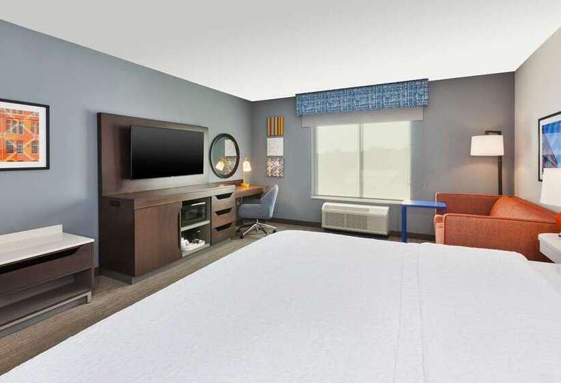 Номер Стандарт, Hampton Inn & Suites Forest City