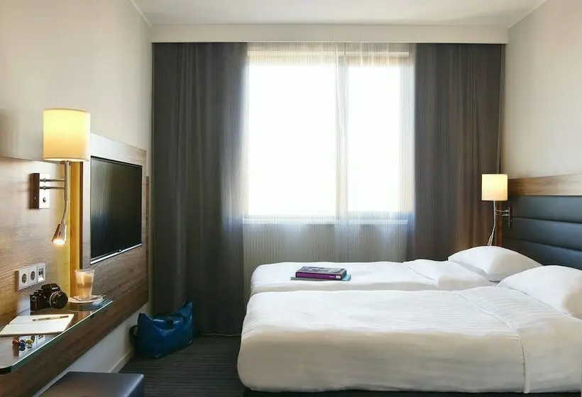 اتاق استاندارد, Moxy London Heathrow Airport