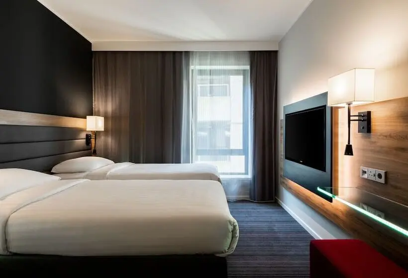 اتاق استاندارد, Moxy London Heathrow Airport