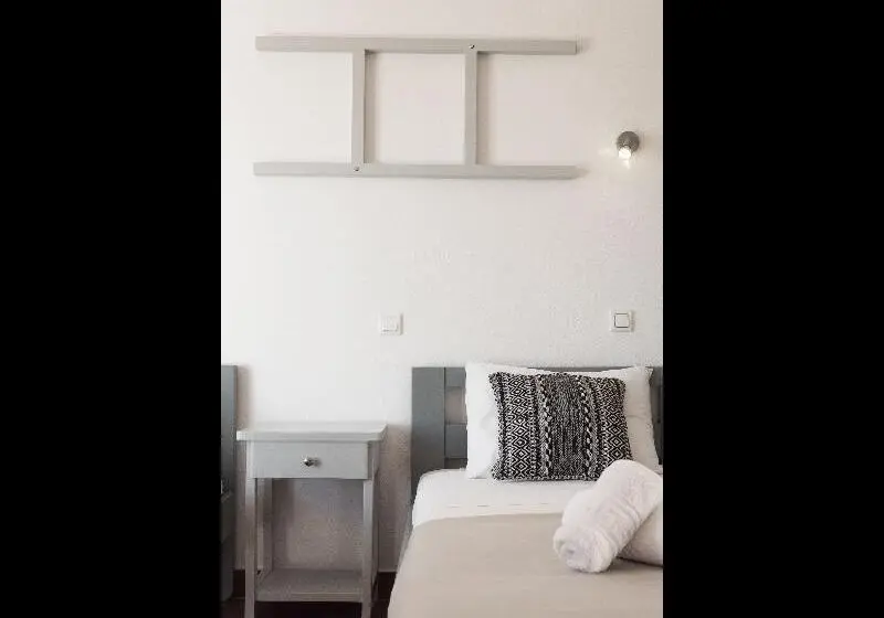 Appartement 1 Chambre, Three Seasons