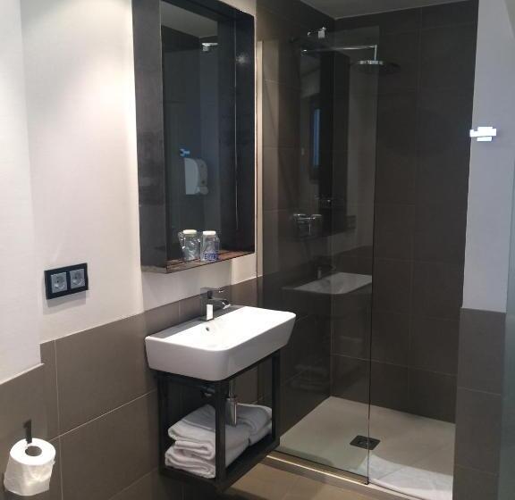 اتاق استاندارد, Ardigales 11