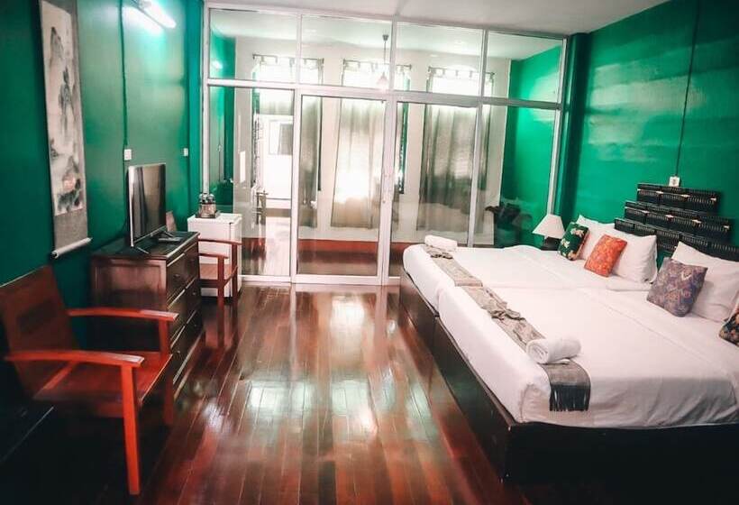 Семейный Номер, Thaweesuk Heritage Homestay