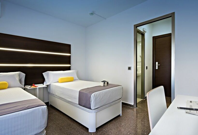 اتاق استاندارد با بالکن, Roisa Hostal Boutique