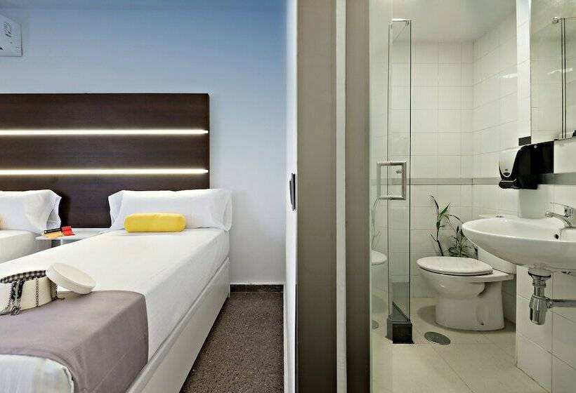 اتاق استاندارد با بالکن, Roisa Hostal Boutique