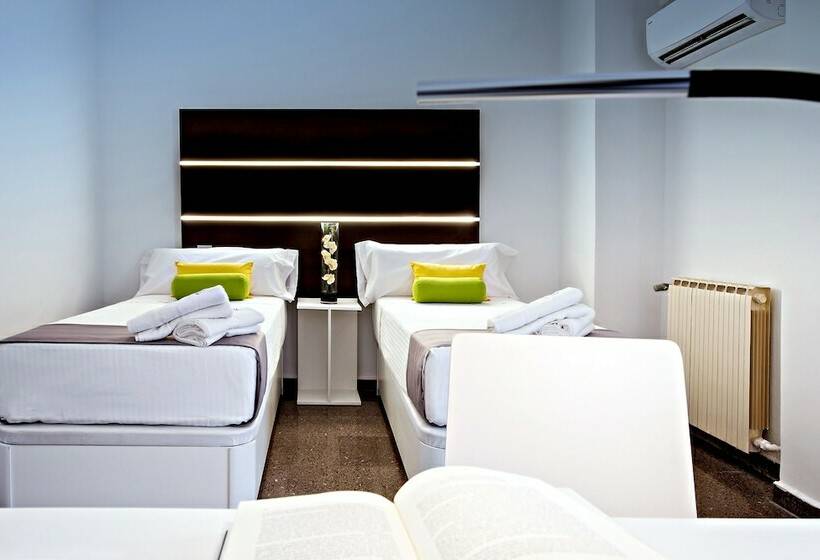 اتاق استاندارد با بالکن, Roisa Hostal Boutique