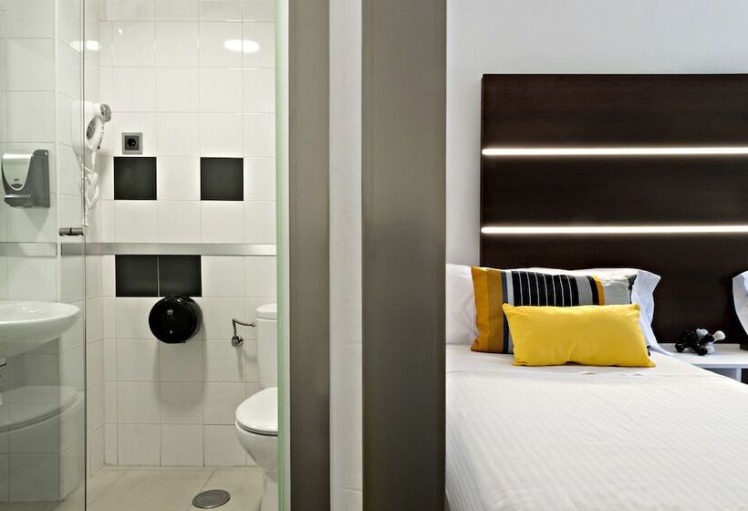 اتاق استاندارد با بالکن, Roisa Hostal Boutique