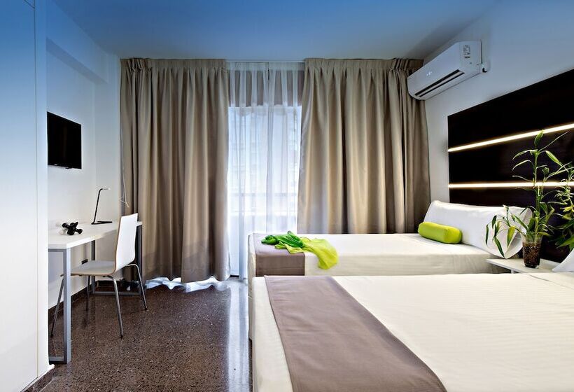 اتاق استاندارد با بالکن, Roisa Hostal Boutique