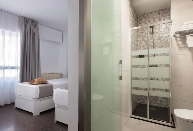 سوییت جونیور, Roisa Hostal Boutique