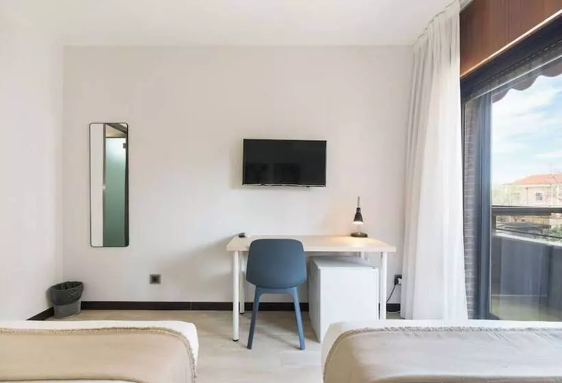 اتاق استاندارد با بالکن, Roisa Hostal Boutique
