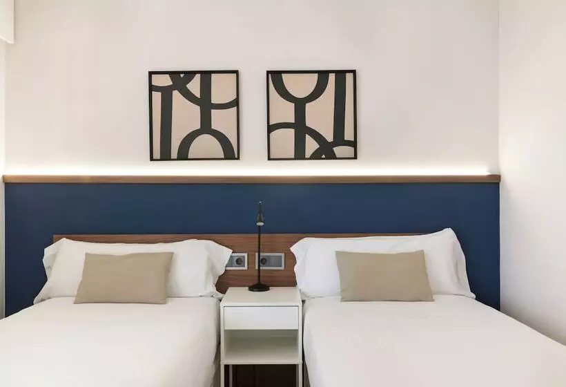 اتاق استاندارد با بالکن, Roisa Hostal Boutique