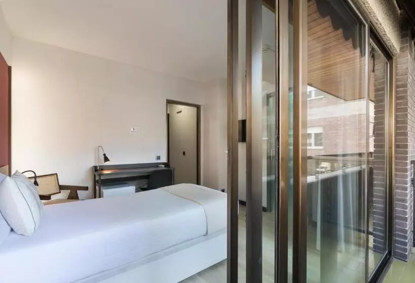 اتاق استاندارد یک تخته با بالکن, Roisa Hostal Boutique