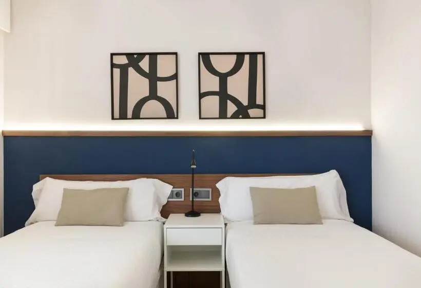 اتاق استاندارد با بالکن, Roisa Hostal Boutique
