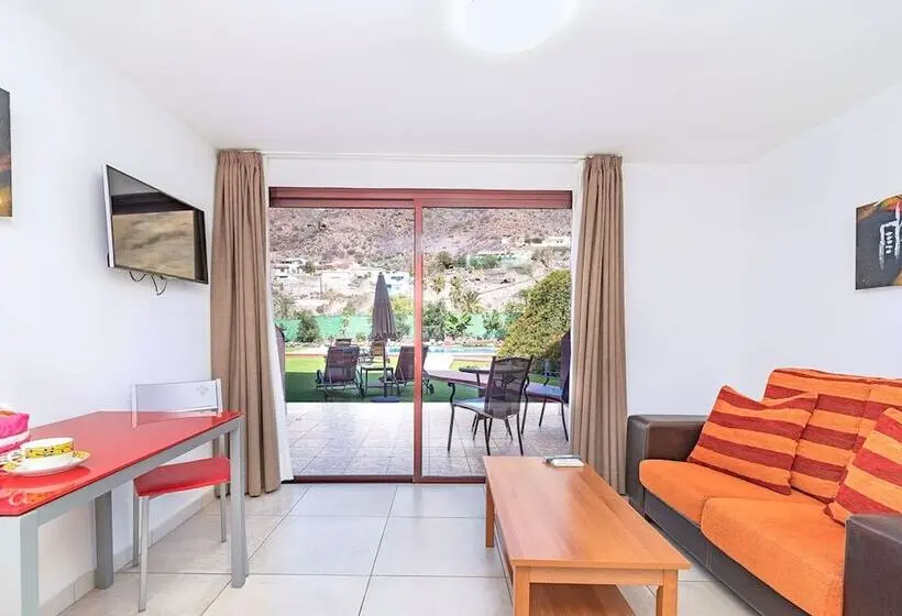 آپارتمان 1 خوابه با چشم‌انداز استخر, Sol Mogan Suites - Adults Only