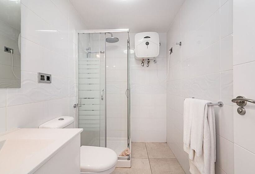 プールの見える１ベッドルームアパートメント, Sol Mogan Suites - Adults Only