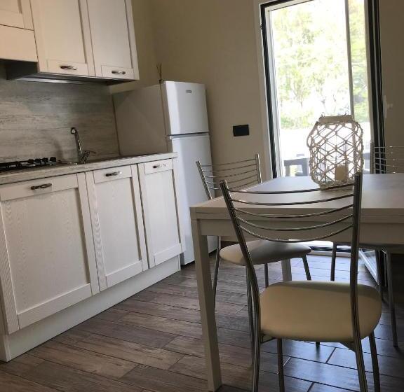 آپارتمان 1 خوابه با چشمانداز دریا, Bed And Breakfast Sun Wine