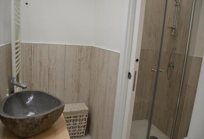 اتاق استاندارد چهار تخته, Bed And Breakfast Sun Wine