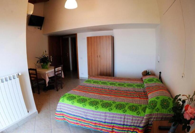 Triple Room Sea View, Casale Paradiso
