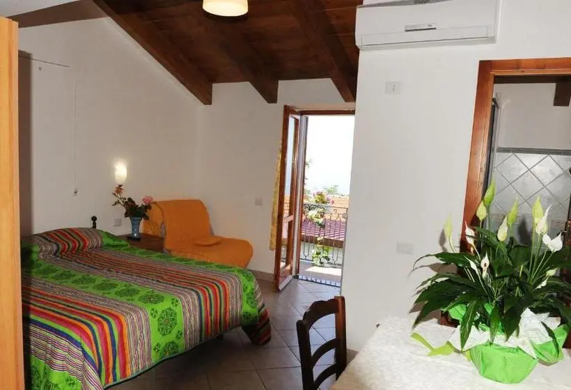 Triple Room Sea View, Casale Paradiso