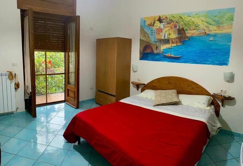 اتاق استاندارد چهار تخته, Casale Paradiso