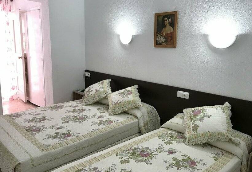 标准三人间, Playa Sol Costa Brava