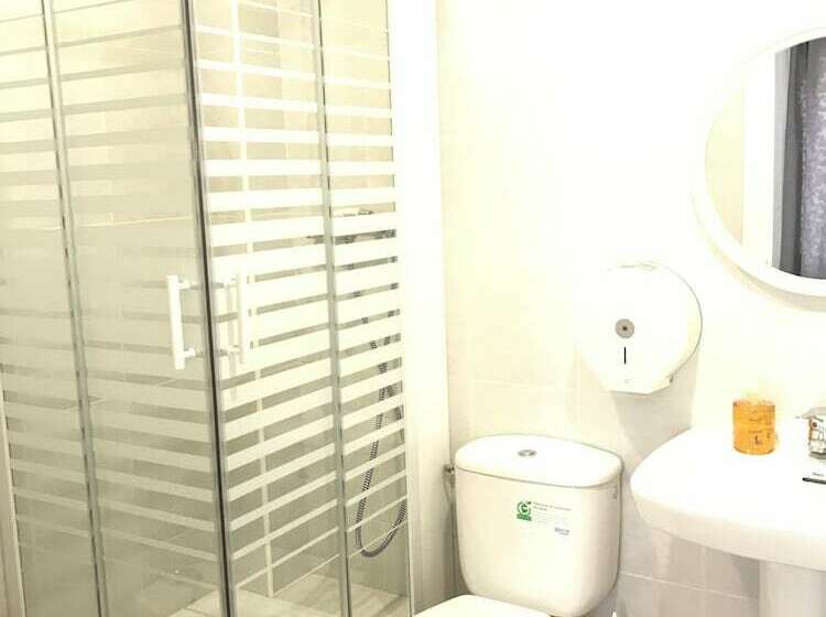 标准三人间, Playa Sol Costa Brava