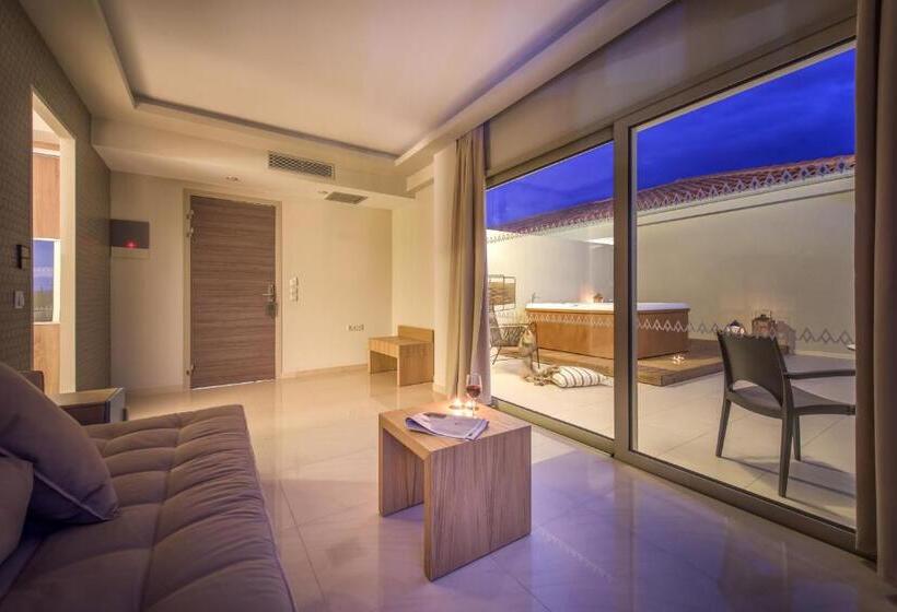 Люкс с гидромассажем, Azure Resort & Spa