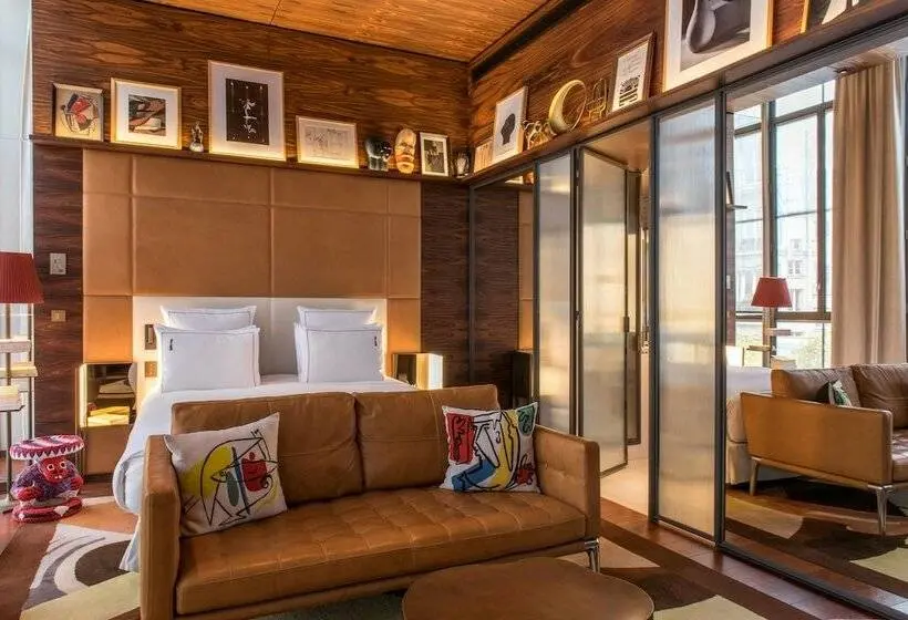 Executive Room