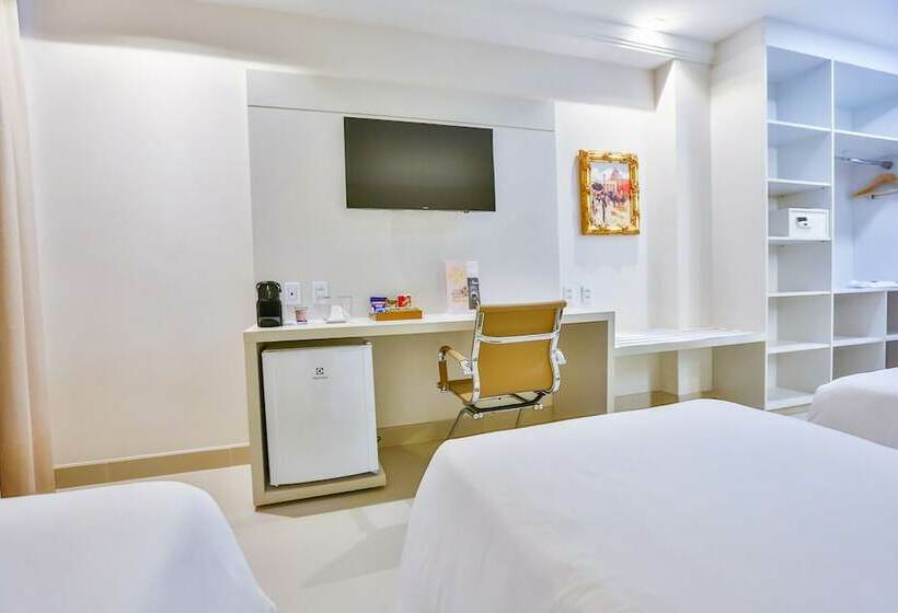 디럭스 룸, Golden Lis Hotel Boutique