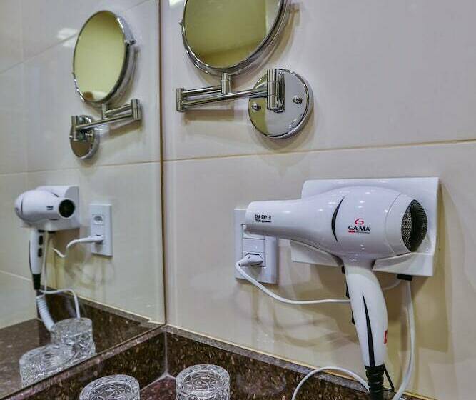 디럭스 룸, Golden Lis Hotel Boutique